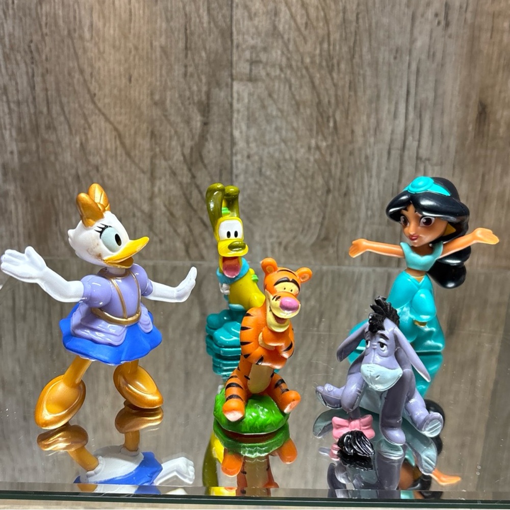 Disney Lot Of 5 Figurines Cake Toppers, cupcake accents or replacements